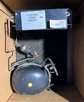 Mcgb0025rc009b Danfoss Optyma Condensing Unit 114n0036 Sold As Is