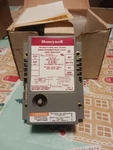 New Honeywell S86H 1006 Spark Ignition Control Module. Fixed Price $399.00.