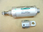 New Ckd CMA2-T-40-25 Pneumatic Air Cylinder W/ Mount. Fixed Price $20.00.